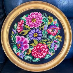 VINTAGE ROUND FLORAL NEEDLEPOINT FRAMED 20" ROUND