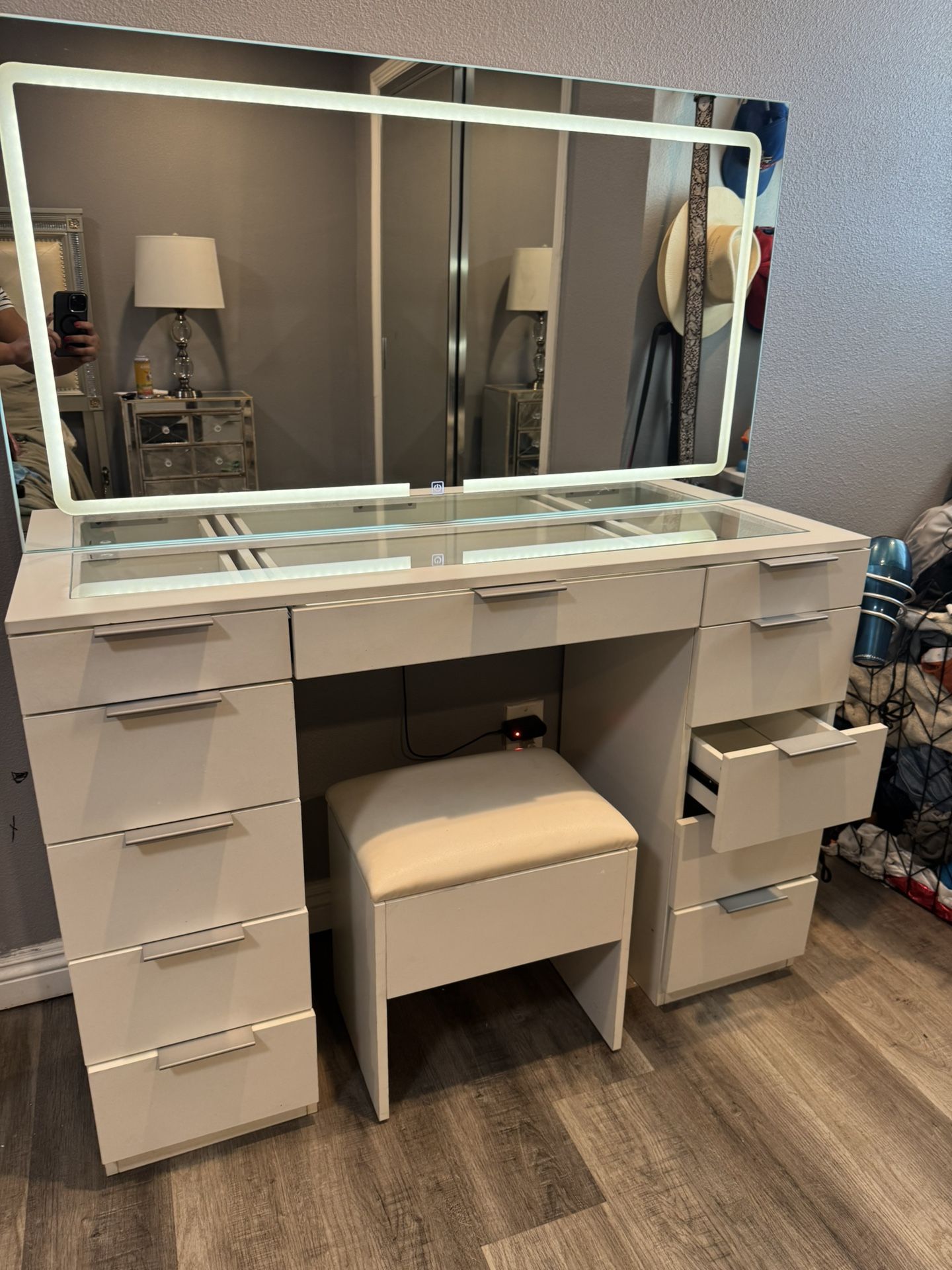 Makeup Vanity 