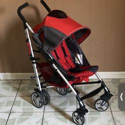 PRACTICALLY NEW CHICCO LIGHT WEIGHT STROLLER!!!!