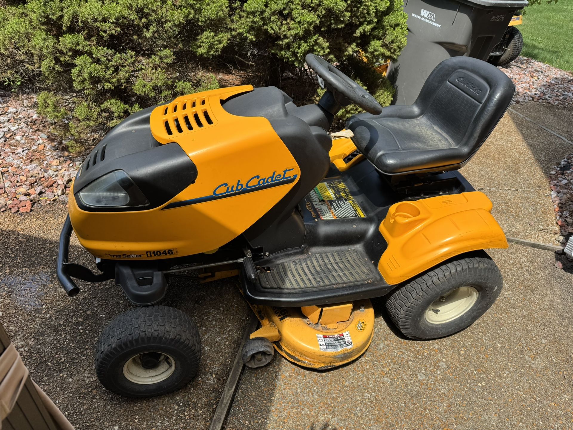 Cub Cadet Time Saver i1046 Zero Turn With 20 HP And 46” Deck Riding Mower