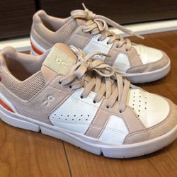 On The Roger Clubhouse Sneakers 