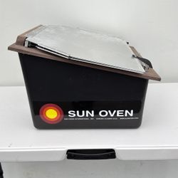 Global Sun Oven Solar Cooker - EXCELLENT CONDITION – Portable Solar Oven w/ Recipe Books & Manual