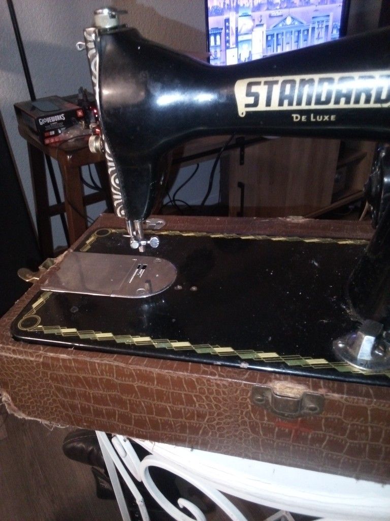 Standard Sewing Macine
