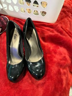 Fioni Black Patent Leather Platform High Heel Pumps Size 6