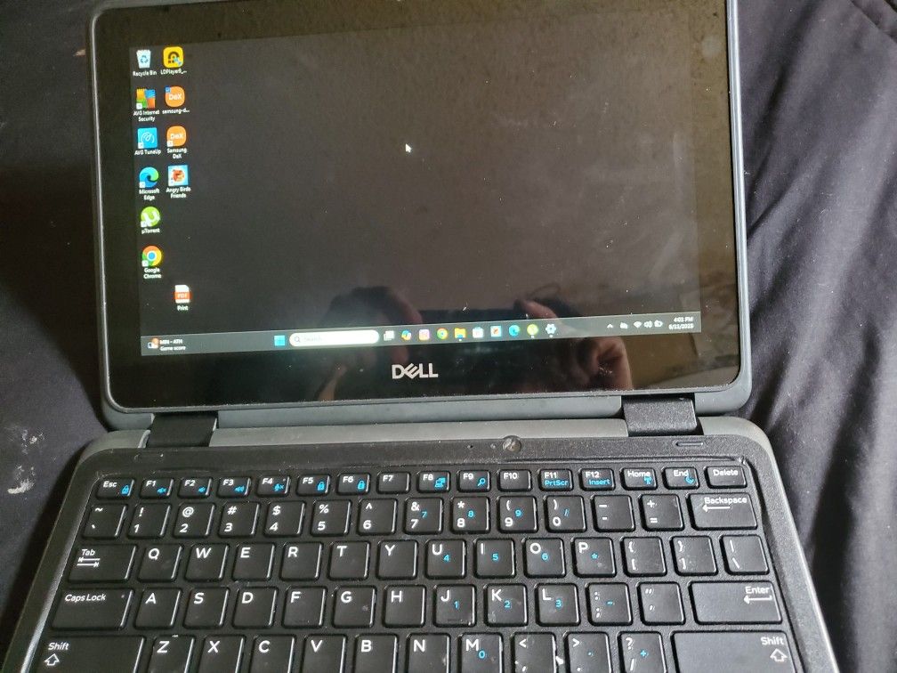 Dell 2 In 1 Touchscreen Laptop