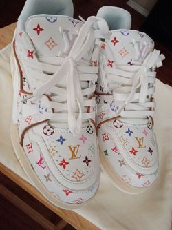 Men size 10 Louis Vuitton white/ brown trim sneakers