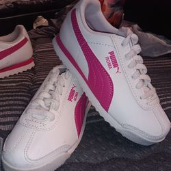 Girls Puma Shoes 