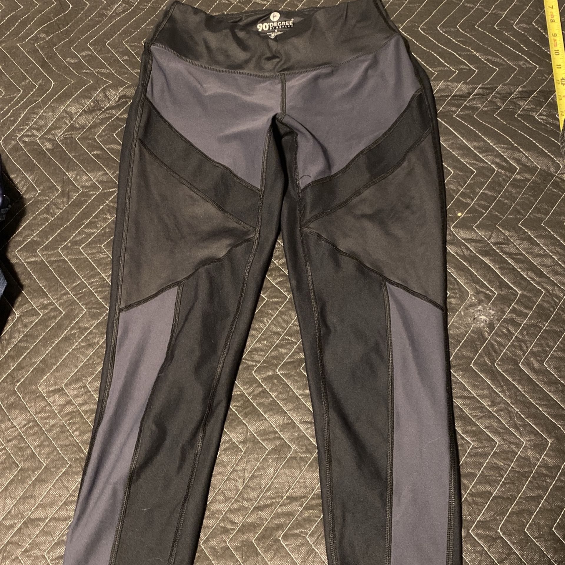 Women’s Leggings Size Small By 90 Degree