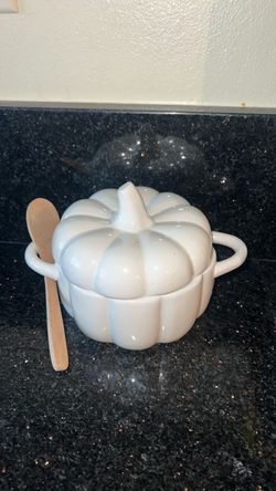 Ceramic Pumpkin Bowl with Lid and Spoon
