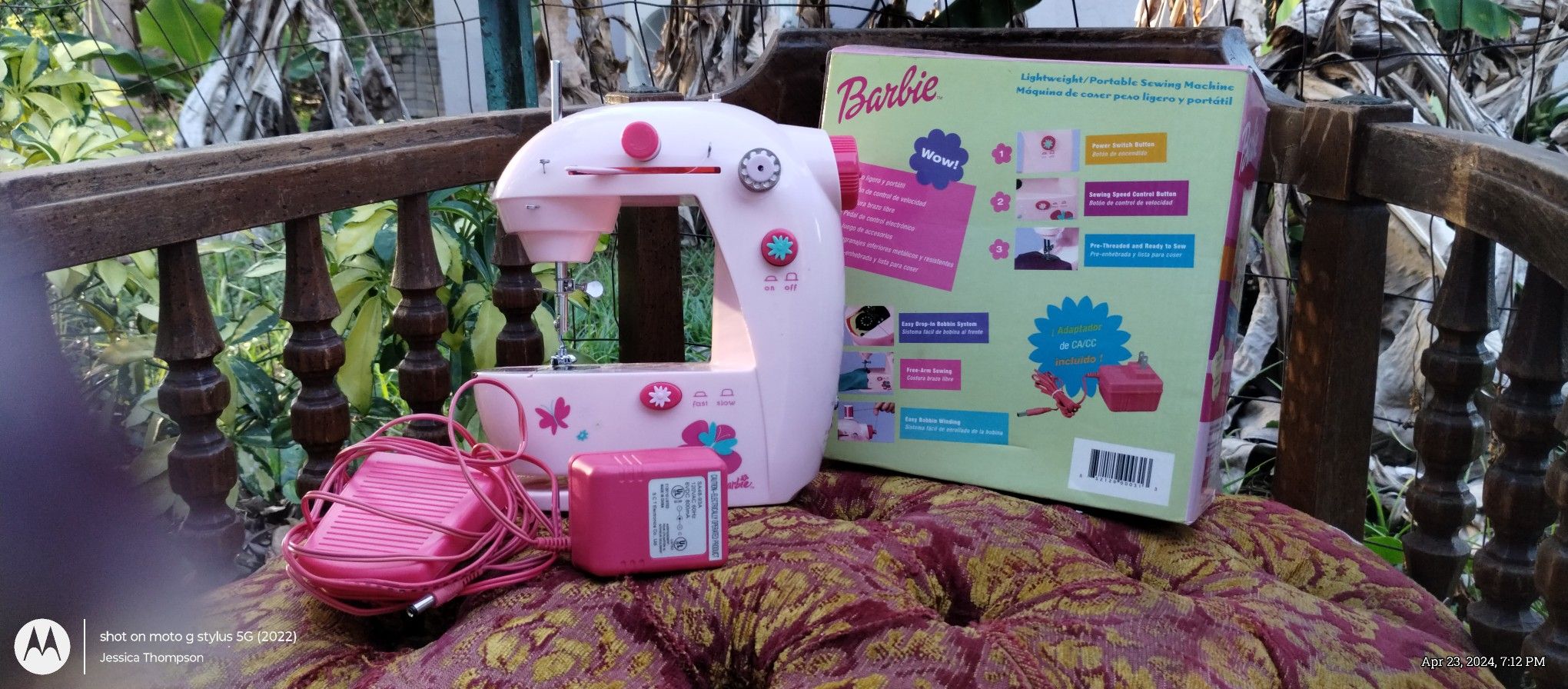 Vintage Barbie lightweight/ Portable Sewing Machine for Kids