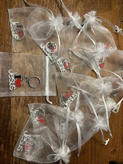 I Love Jesus Keychains 