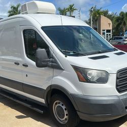 2017 Ford transit-150