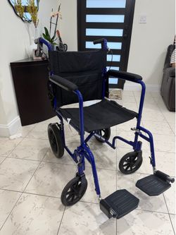 wheelchair/ silla de rueda