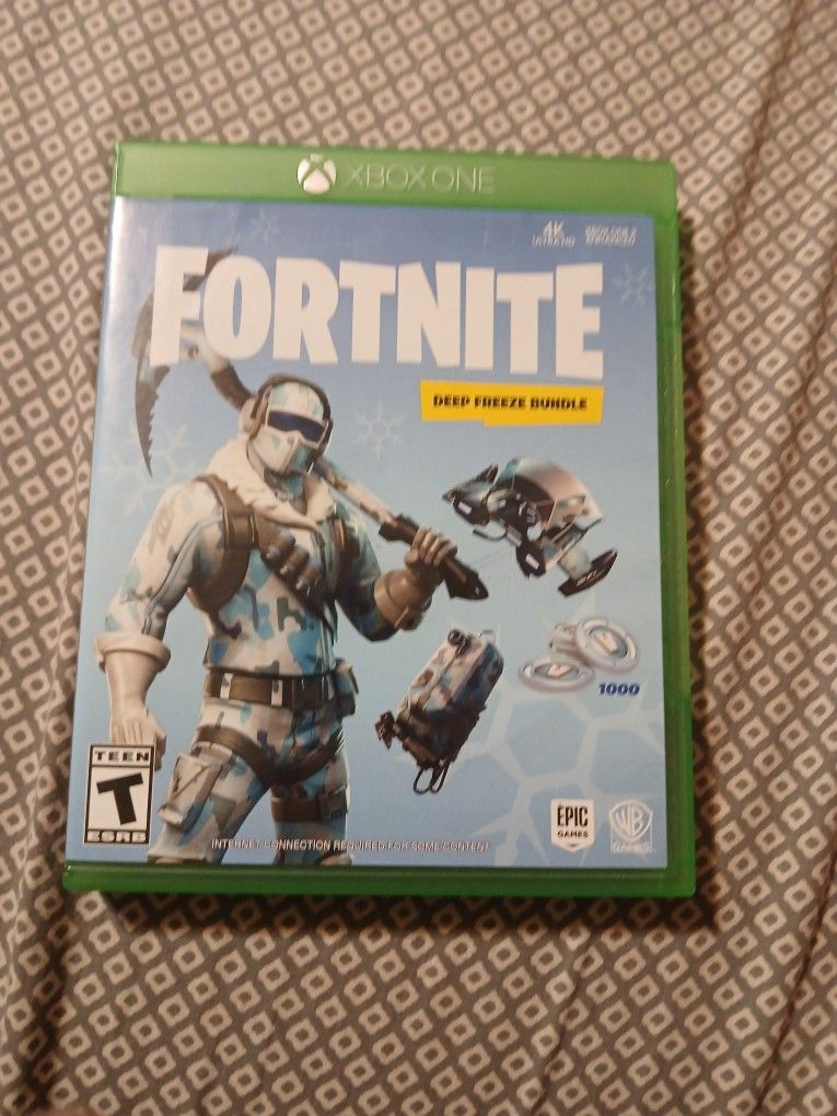 Fortnite Disk DOES NOT INCLUDE BUNDLE!! rare Fortnite Disk