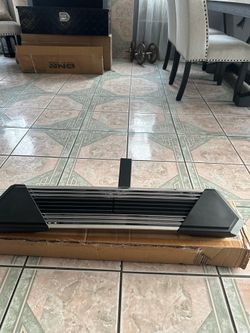 One step towing hitch for trucks and SUVs
