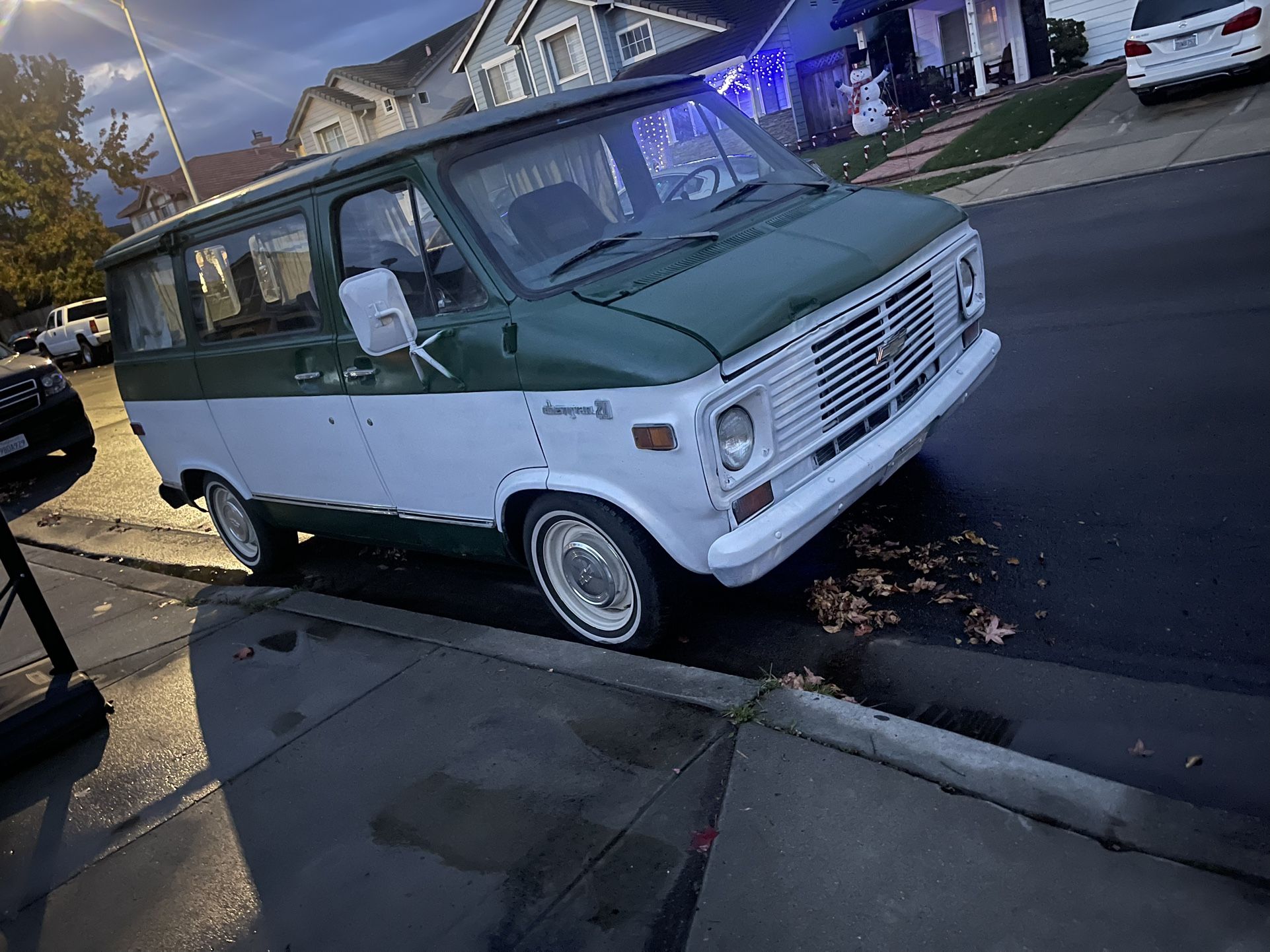 1970s G10 Shorty Van