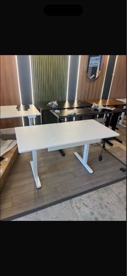 47” White Electric standing desk with slim drawer ( i have a lot other desk sizes and colors 😃)