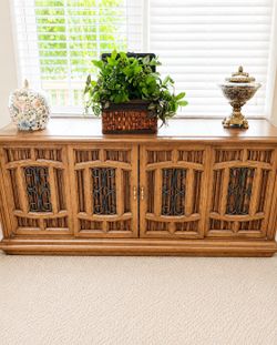 Sylvania Entertainment Console