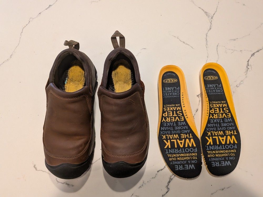 Keens women's brown shoes size US 8.5