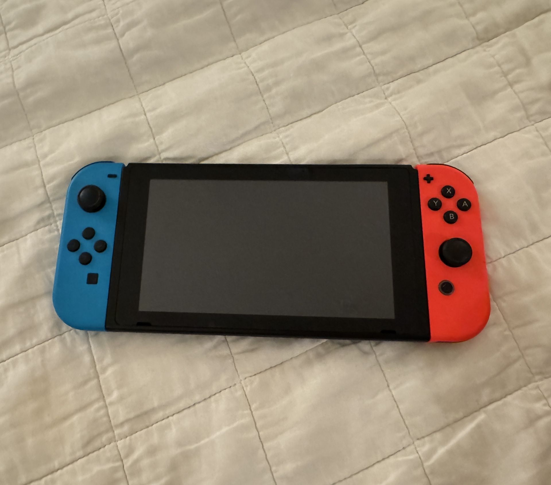 Nintendo Switch Bundle + (Everything Included)