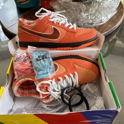 Orange, Lobster, Nike Sb, Dunks, Low Pro Size 9.5 Men’s 11 Women’s