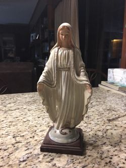 Statue of Virgin Mary
