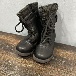 Black Toddler boots size 10
