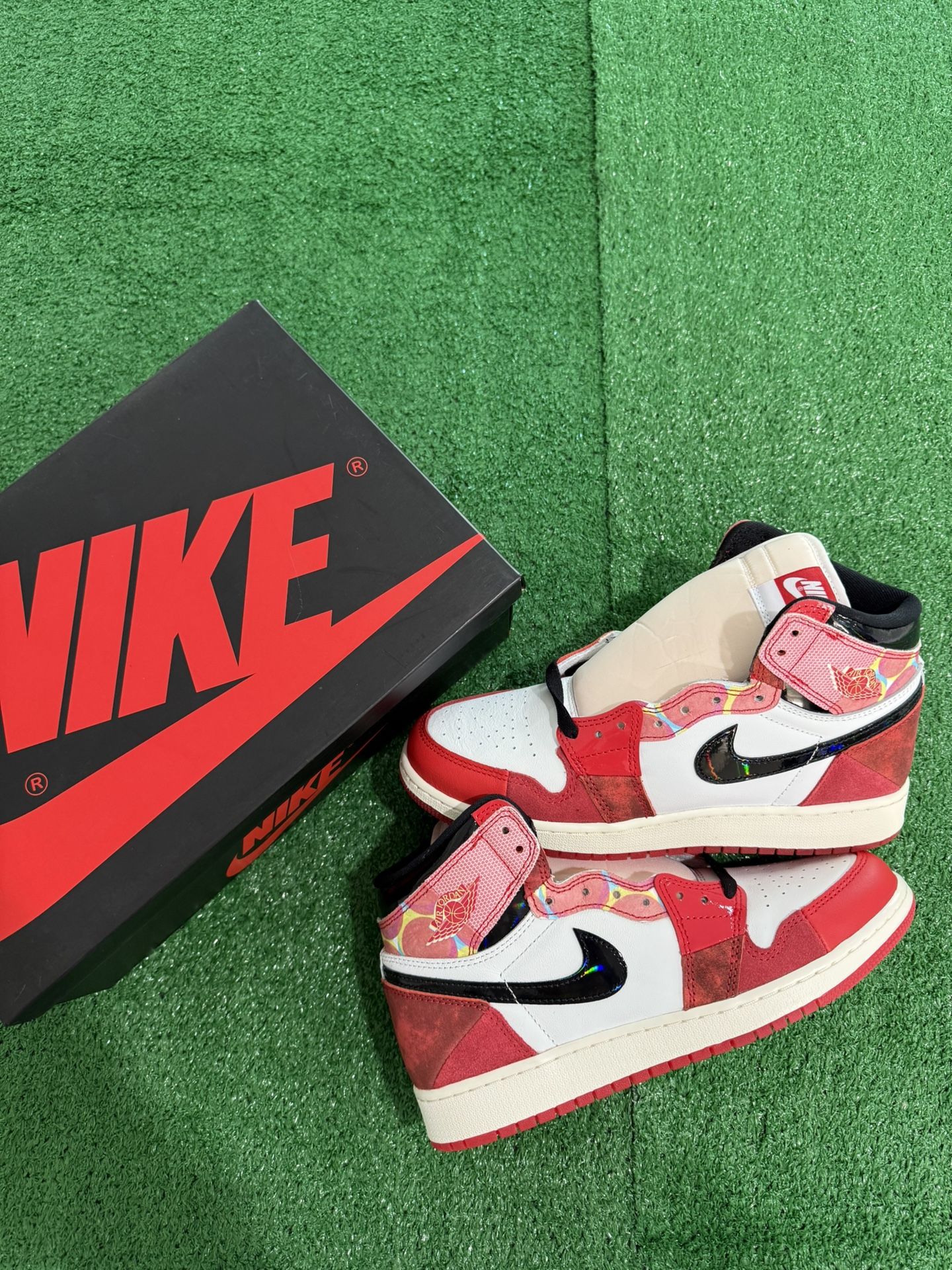 Jordan 1 High Spider Man Into the Spider Verse