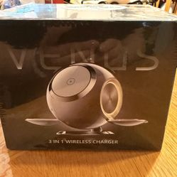 Venus 3 in 1 Mag-Safe Charger Stand
