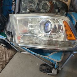 Headlights Dodge 