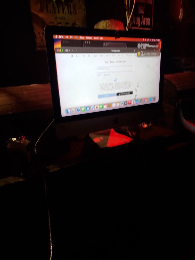 2022 Working APPLE I-MAC