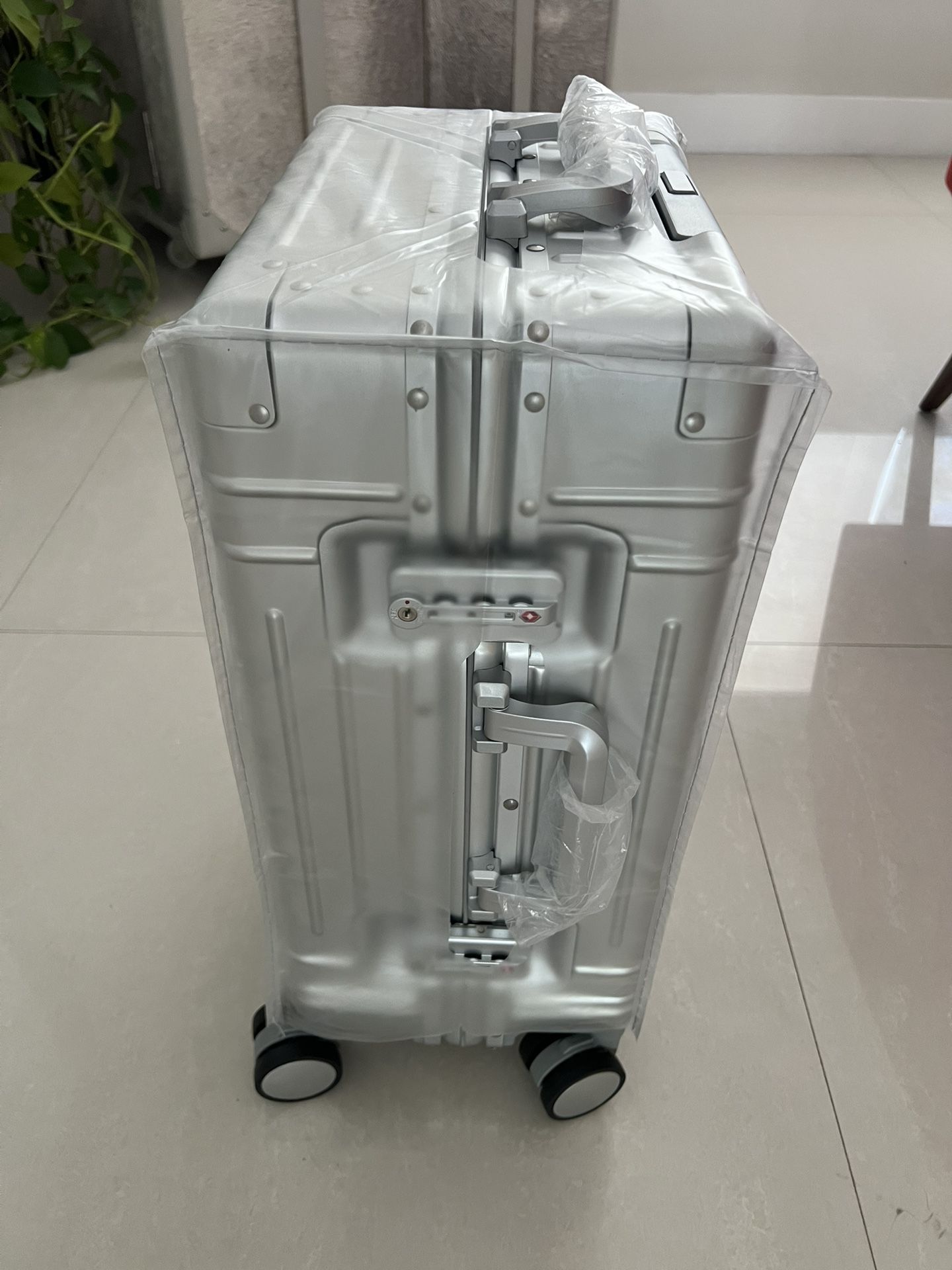 Aluminum Carry On (NEW)