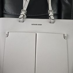 Michael Kors Women's Bag Like New  Condition 