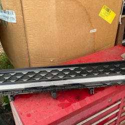 2024-2025 HYUNDAI SANTA FE FRONT UPPER RADIATOR GRILLE ASSY W/LED RUNNING BAR