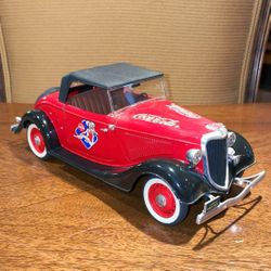 Solido Ford V8 Roadster 1934 Coca-Cola Red & Black Model Car 1/19 Scale