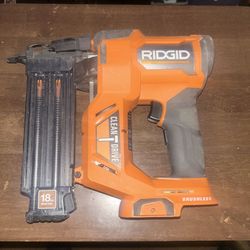 RIDGID 18V Brushless Cordless 18-Gauge 2-1/8 in. Brad Nailer