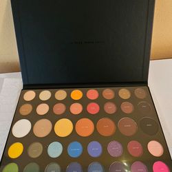 Brand New Morphe x James Charles Artistry Eyeshadow Palette