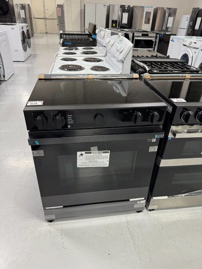 New Black Stainless 30" Slide In Bespoke Stove * PERFECT CONDITION