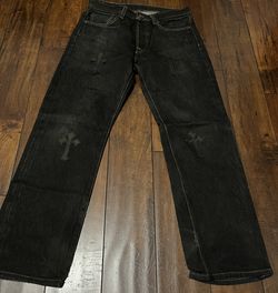 Black Levi’s 501’s