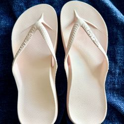 Archie’s Flip Flops