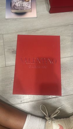 Valentino Box