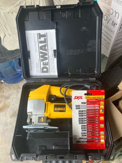 Dewalt jig New with brand new blades  in case