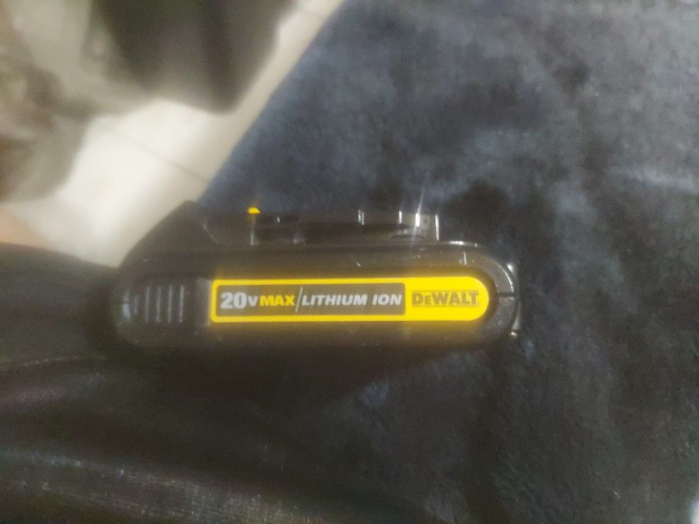 Dewalt 20vmax Lithium Ion Batteries- 2batteries