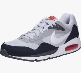 Nike mens 11 1/2 shoes. Never worn