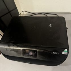 HP Envy 4520 Printer – Wireless, Scanner, Copier – $20