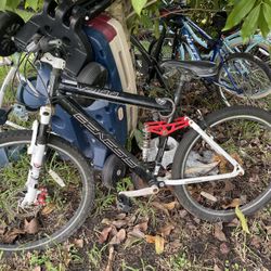 Bi Cycles In Good Conditions For 60 Dollars 