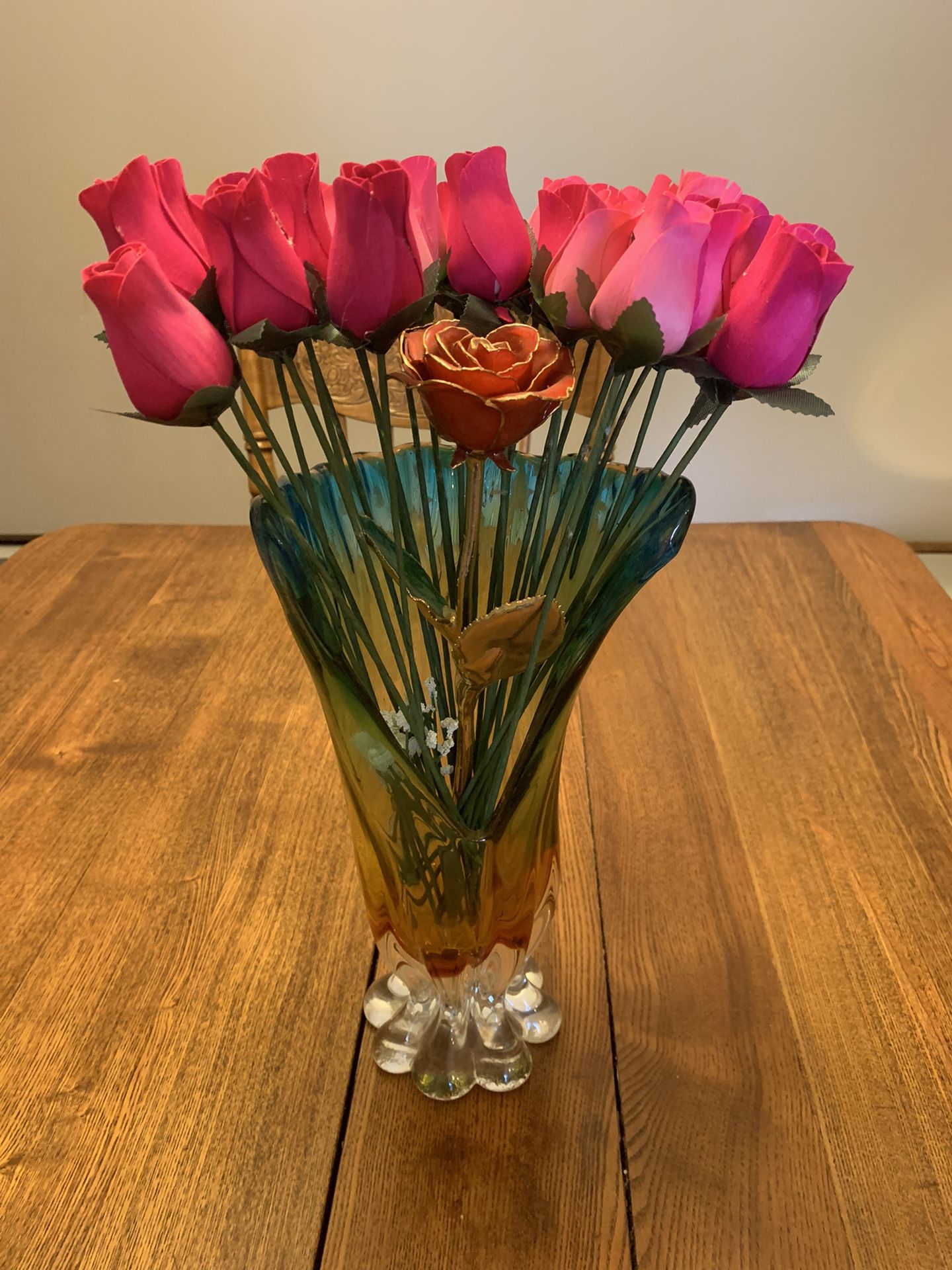 Misc Vases And Flowers