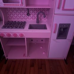 Little Girl Kitchen Set 