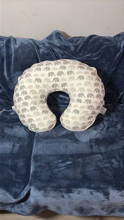 Nursing pillow-Boppy
