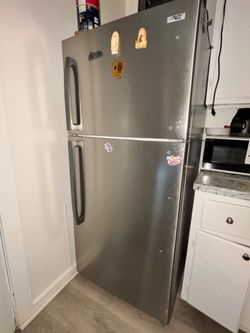 Refrigerator